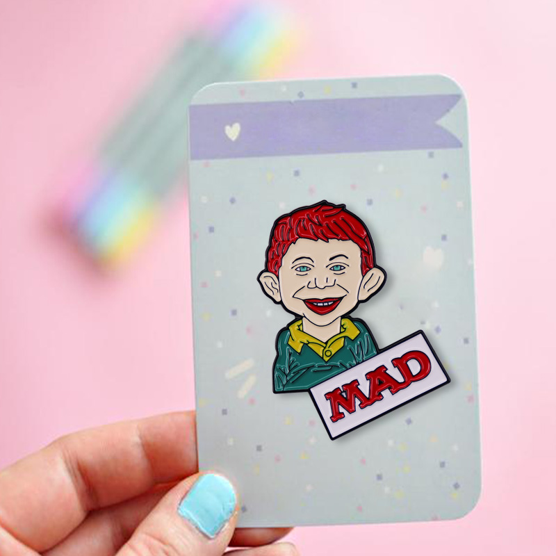 Szalony magazyn Alfred E. Neum – Vintage Collectible Pins recenzja i cena