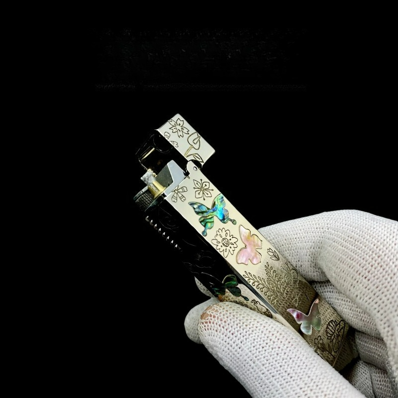 Nietypowa mosiężna czterokątna – Vintage Collectible Lighters recenzja i cena